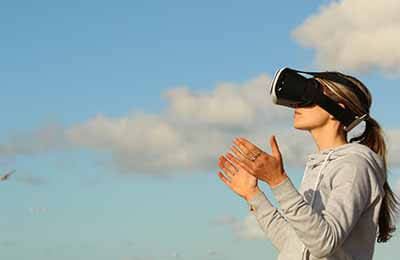 vr技術(shù)論文